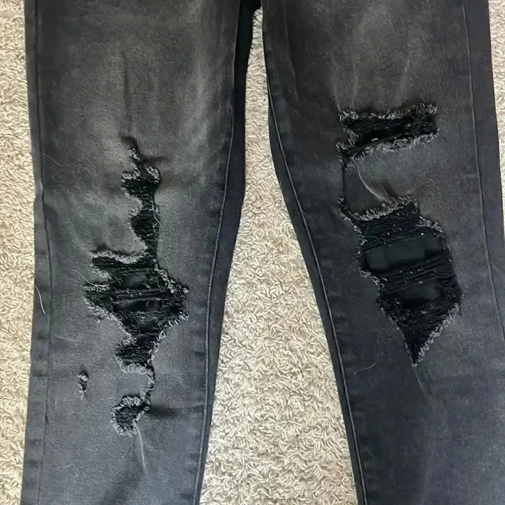Women’s No Boundaries jeans NWT / E6 - Picture 2 of 4